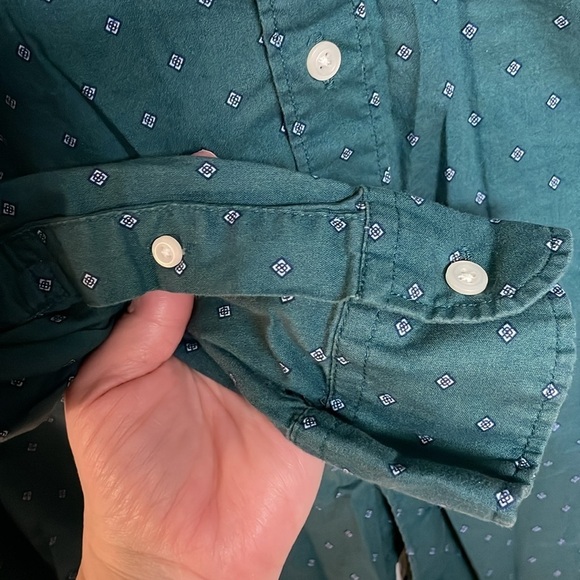 American Eagle size XXL green long sleeve button down shirt with front pocket - Picture 3 of 8